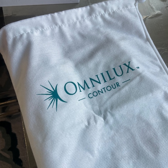 Omnilux Contour Face Medical Grade LED Anti-Aging Mask Infrared - Picture 2 of 6